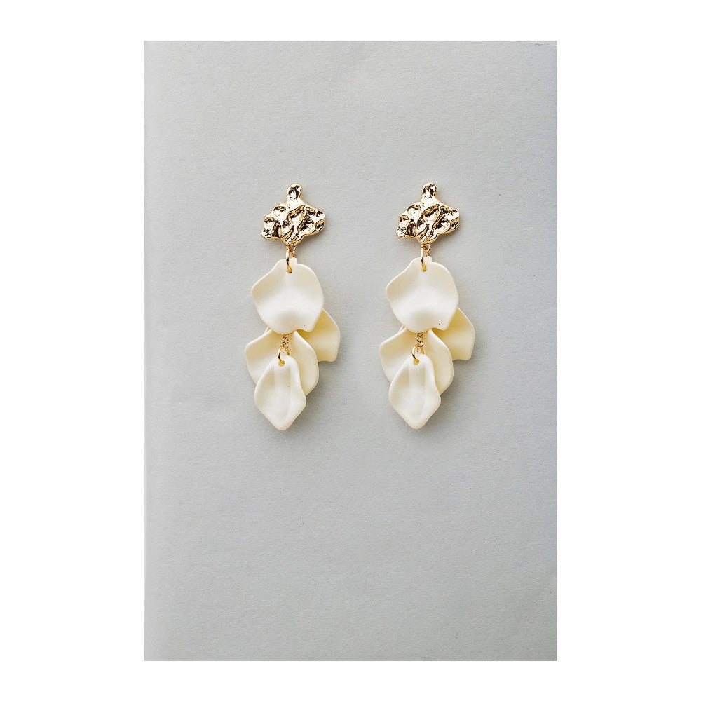 Bow 19 Hammered leaf earrings white