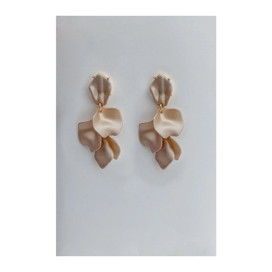 Bow 19 - Leaf Earrings Pearl Nougat