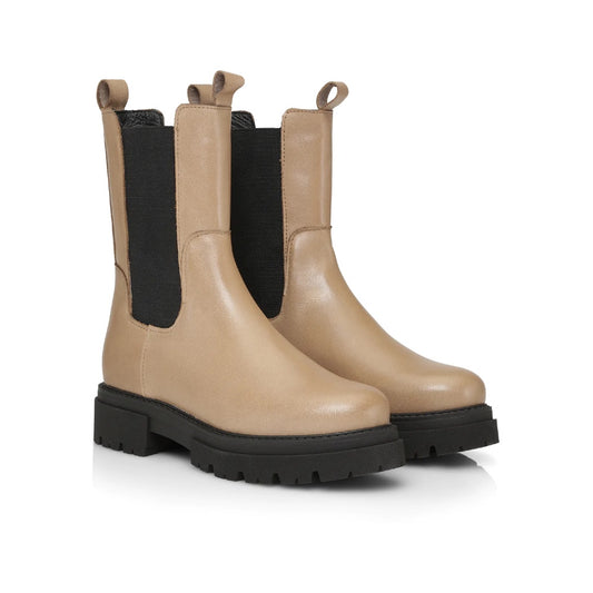 Våra mest sålda boots prima från Shoe Biz i camel.