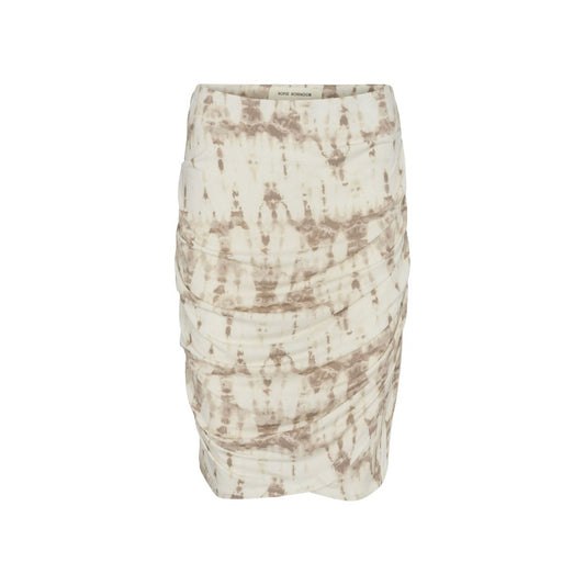 Batik mönstrad knälång kjol från Sofie Schnoor